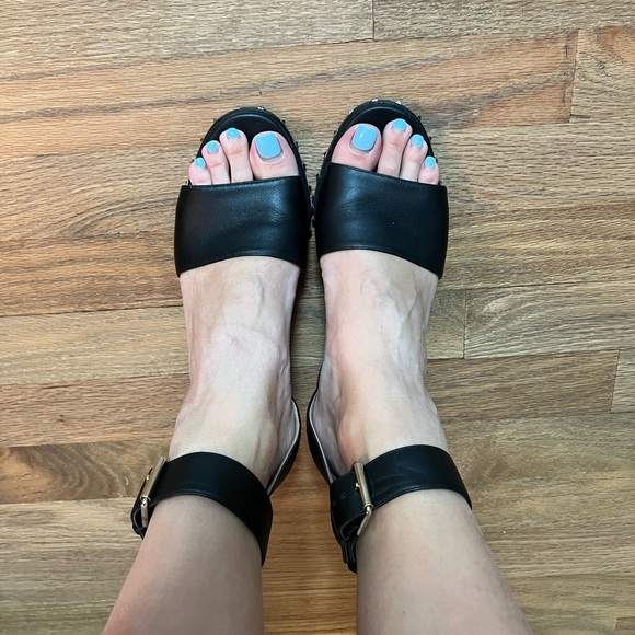 Valentino Black Leather Soul Rockstud Ankle Strap Block Heel Sandals Size 38 - Picture 2 of 16